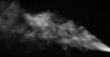 Soğuk buhar akış. Soğuk beyaz buhar jet yavaş yavaş eriterek sağa soldan vuruyor. 120 fps hızında hareket