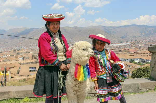 Machu Pichuu Pueblo Perù Settembre 2018 Donna Non Identificata Abiti — Foto Stock