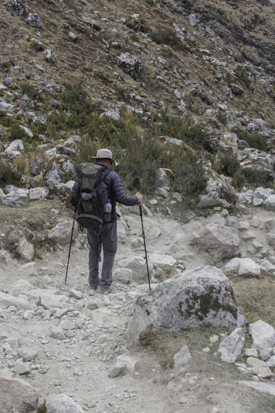 Machu Pichuu Pueblo Peru September 2018 Unidentified Trekker Hiking Dangerous — Stock Photo, Image