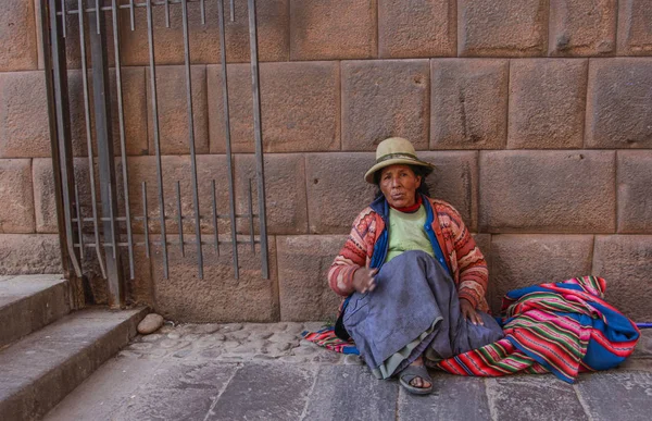 Machu Pichuu Pueblo Peru Septembrie 2018 Oameni Neidentificați Lângă Cruce — Fotografie, imagine de stoc