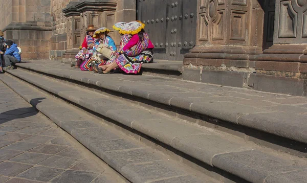 Pueblo Machu Pichuu Peru Września 2018 Niezidentyfikowana Kobieta Typowe Ubrania — Zdjęcie stockowe