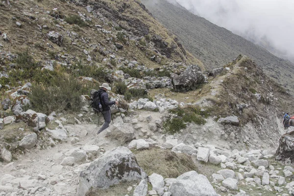 Machu Pichuu Pueblo Peru September 2018 Unidentified Trekker Hiking Dangerous — Stock Photo, Image