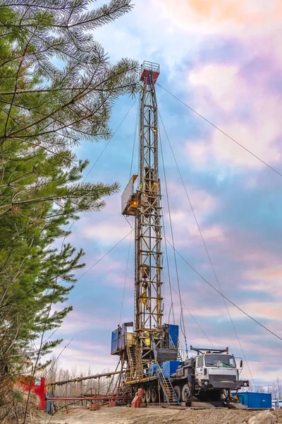 Drilling Deep Well Mobile Drilling Rig Oil Gas Field Field — Stock Photo, Image