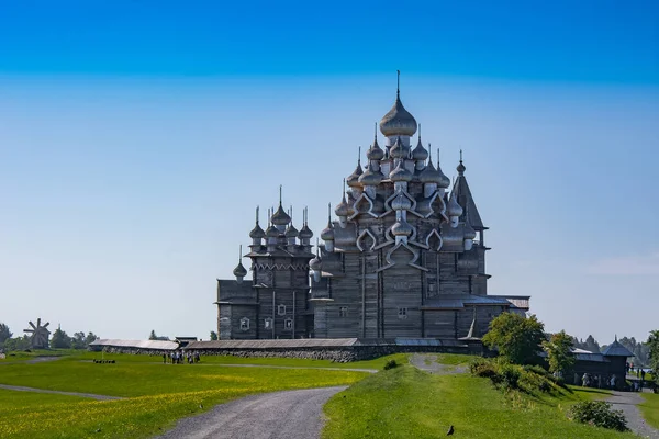 Historisch Architectonisch Etnografisch Openluchtmuseum Reservaat Kizhi Uitzicht Een Houten Kerk — Stockfoto