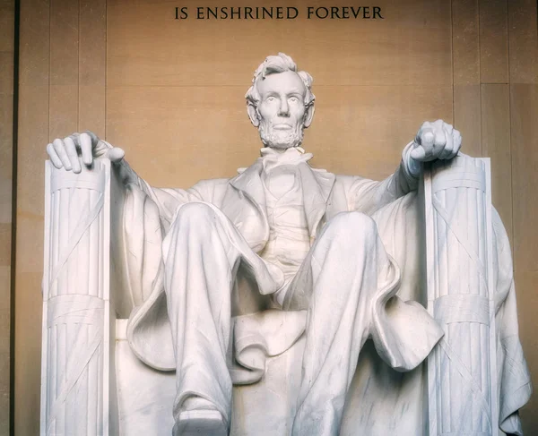 Statue of Abraham Lincoln — Stock Photo, Image