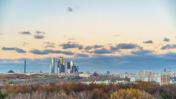 A Moscow city: őszi légi wiev: nap éjjel átmenet — Stock videók