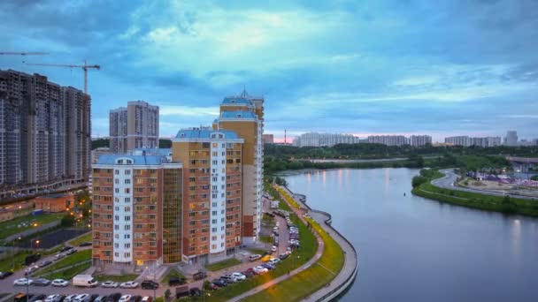 Timelapse günbatımı Moskova Nehri üzerinde — Stok video