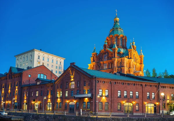 Catedral de Uspenski por la noche, Helsinki — Foto de Stock