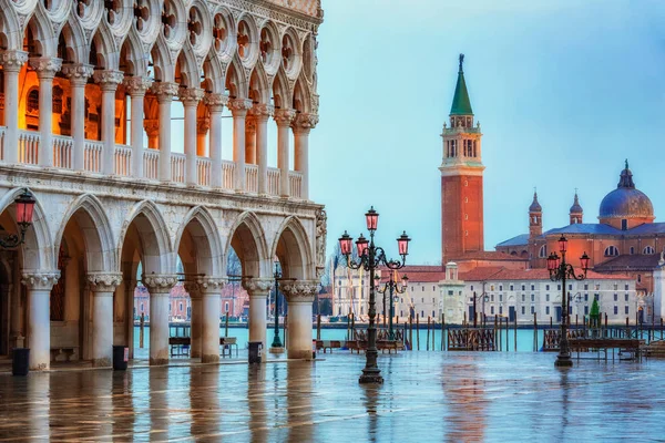 Piazza San Marco alacakaranlıkta, Venedik — Stok fotoğraf