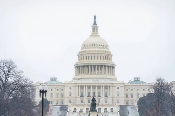 US Capitol ve Washingtonu DC v zimě — Stock fotografie