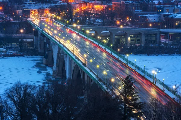 Ponte delle chiavi a Washington DC all'alba invernale — Foto Stock
