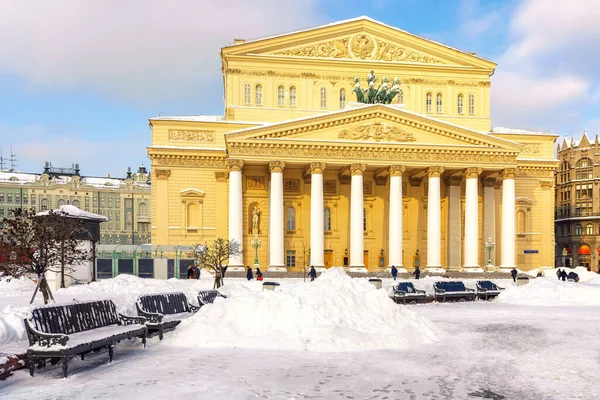 Kışın Moskova 'da Bolşoy Tiyatrosu — Stok fotoğraf