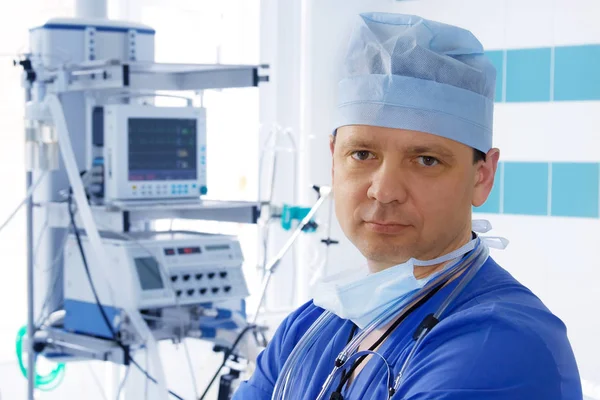 Young physician in ICU — Stock Photo, Image