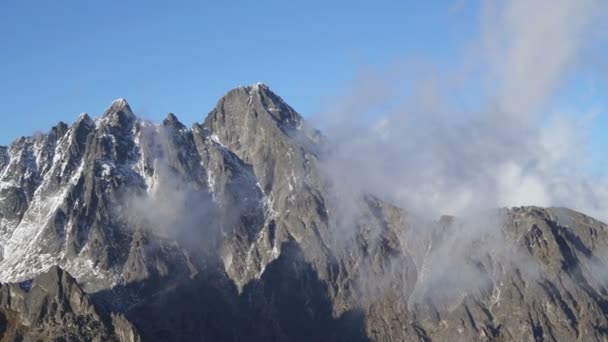 Nuvens Montanhas Rochosas — Vídeo de Stock