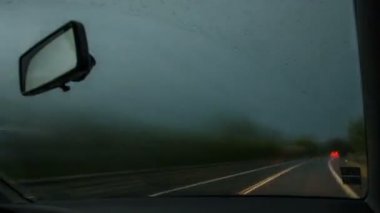 Hızlı akşam trafikte zaman atlamalı binmek