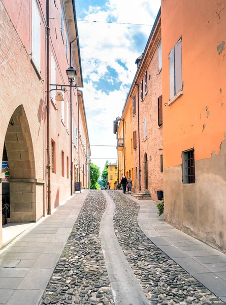 Castelvetro Italy April 2017 Street View Unidentified Tourists Castelvetro Modena — Stock Photo, Image