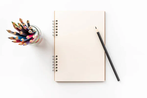 Designkoncept Ovanifrån Kraft Spiral Notebook Tom Sida Pennhållare Och Färg — Stockfoto