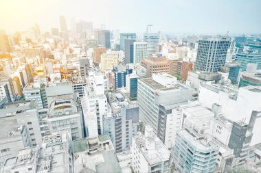 Sabah mavi parlak gökyüzünde Nagoya, Japonya mix elle çizilmiş kroki çizim Nagoya Tv Tower ve Asya iş kavramı - panoramik modern cityscape bina kuş göz altında gündoğumu havadan görünümü