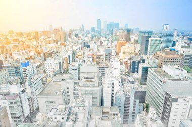 Sabah mavi parlak gökyüzünde Nagoya, Japonya mix elle çizilmiş kroki çizim Nagoya Tv Tower ve Asya iş kavramı - panoramik modern cityscape bina kuş göz altında gündoğumu havadan görünümü