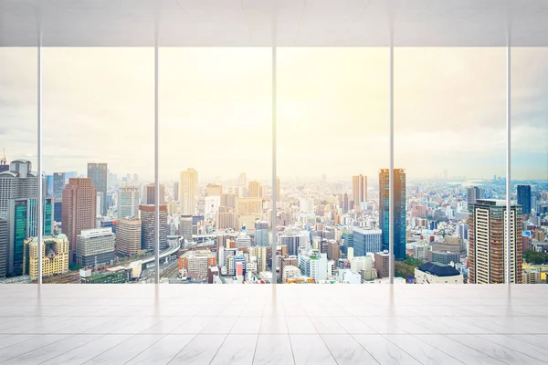 İş ve tasarım konsepti - panoramik modern cityscape kuş gözü havadan görünümü Osaka, Japonya, görüntü için bina ile mermer zemin ve pencere boş veya yukarı alay