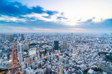 Tokyo şehir mimarisinin gün ışığında görünümü, Japonya