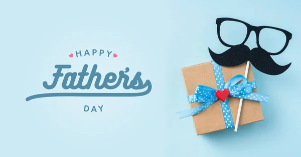 Top View Fathers Day Layout Gift Box Silhouette Eyeglasses Mustache — Stock Photo, Image