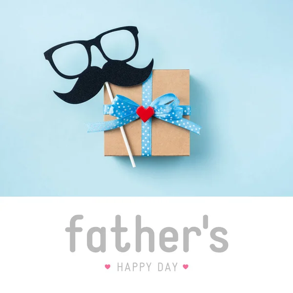 Top View Fathers Day Layout Gift Box Silhouette Eyeglasses Mustache — Stock Photo, Image