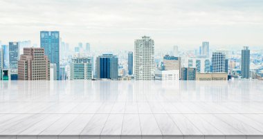 İş konsepti-Tokyo, Japonya 'nın panoramik modern Cityscape binaları ile boş mermer zemin üst.