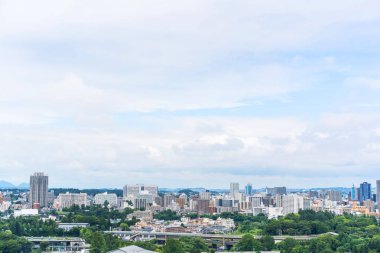 Gayrimenkul ve kurumsal inşaat için Asya iş konsepti - Miyagi Sendai panoramik modern şehir silueti havadan görünümü, Japonya.