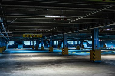 yeraltı boş otopark garajı