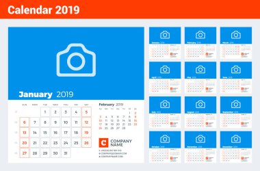 2019 yıl için takvim. Hafta Pazar günü başlar. 12 sayfa kümesi. Vektör tasarım yazdırma şablonu ile fotoğraf ve şirket bilgi için