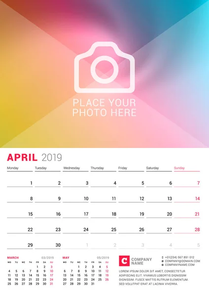 Väggkalender För April 2019 Vektor Design Utskriftsmall Med Plats För — Stock vektor