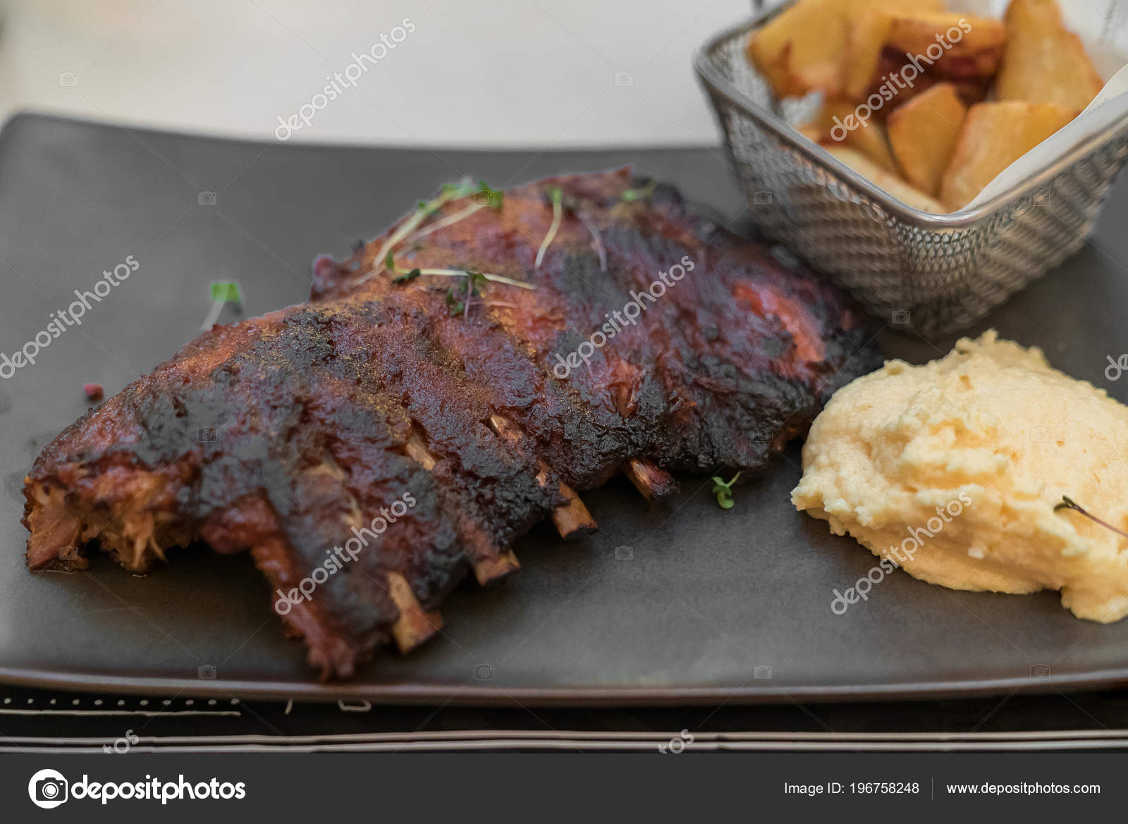 Costela Bife Grelhado Cozinha Gourmet Americana Fotografias De Costela Bife Grelhado Cozinha Gourmet Americana Fotografias De