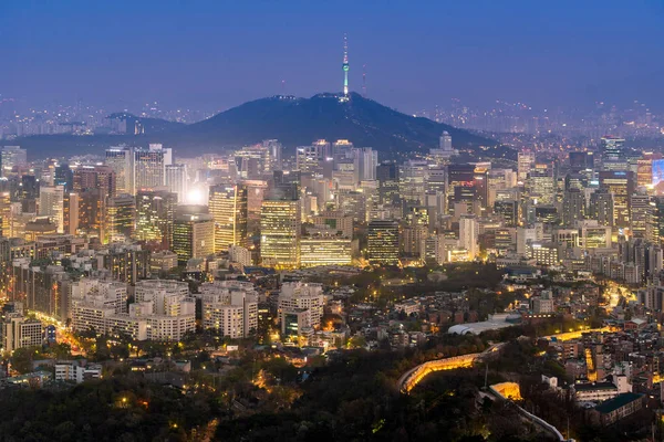 興仁之門東大門ソウル 南朝鮮ので都市の景観 — ストック写真