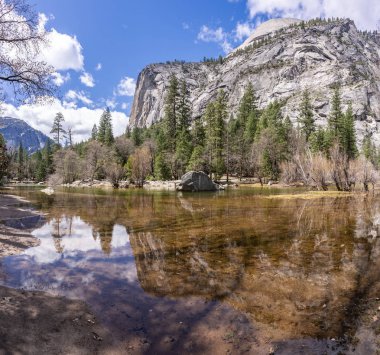 Yosemite Vadisi Milli Parkı California San Francisco ABD ayna göl