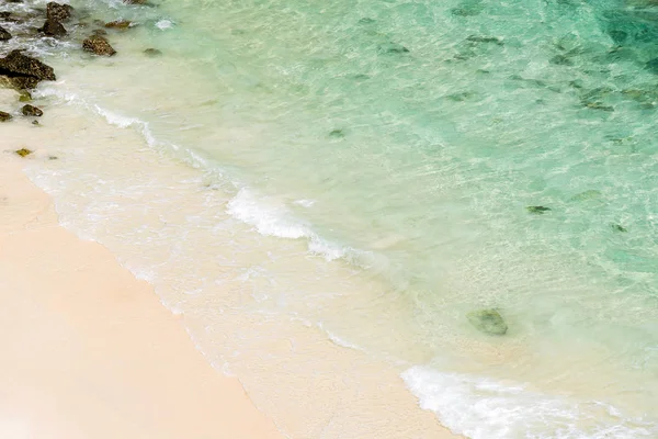 Onda Suave Oceano Azul Praia Areia Branca Mar Andaman Oceano — Fotografia de Stock