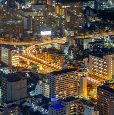 Japonya'da Nagoya gecenin havadan görünümü
