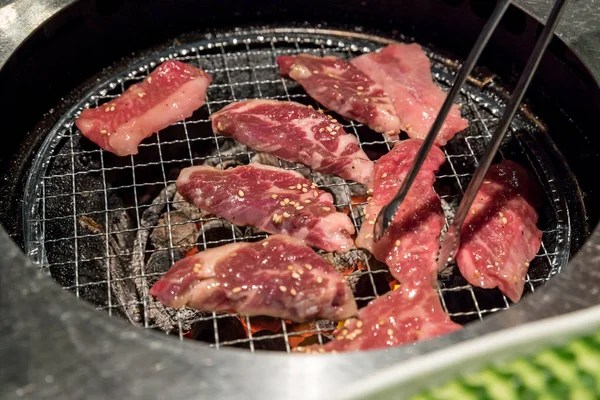 Primo Piano Carne Alla Griglia Giapponese Bbq — Foto Stock