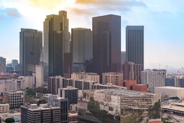 洛杉矶市中心日落 加利福尼亚 — 图库照片