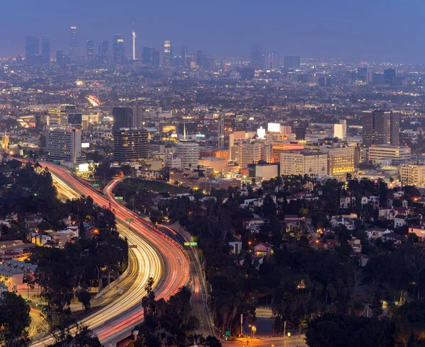 洛杉矶市中心日落 加利福尼亚 — 图库照片