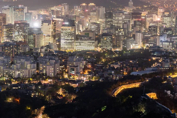 ダウンタウン ソウル 韓国ソウル タワーと都市の景観の日没と夜撮 — ストック写真