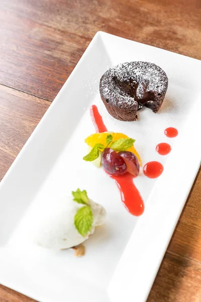 Chocolate Fondant Lava Cake Icecream Fresh Fruits — Stock Photo, Image