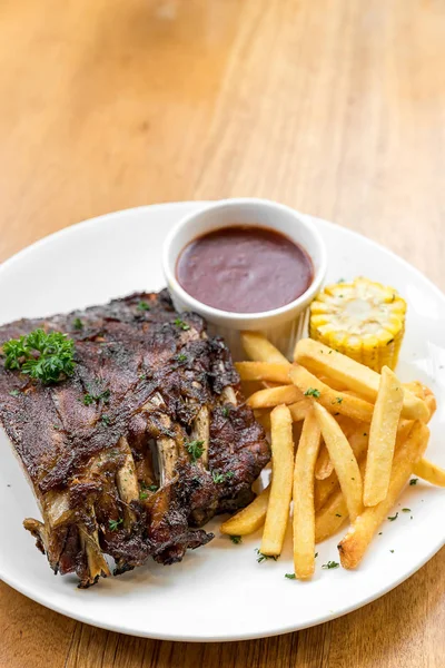 Grilled Barbecued Pork Baby Back Ribs Grilled Sweet Corn Fries — Stock Photo, Image