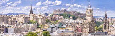 Calton Hill, Edinburgh, İskoçya 'dan Cityscape ile Edinburgh Şatosu