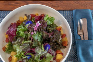 Tablo taze meyve salatası yeşil