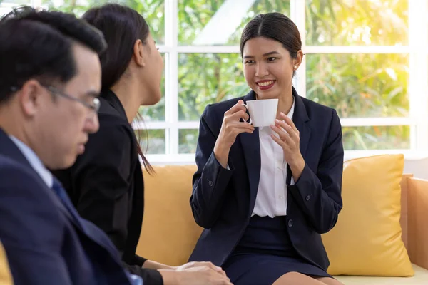 Les Gens Affaires Ayant Une Conversation Dans Café Heure Café — Photo