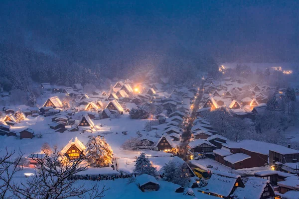 Paisaje Invierno Shirakawago Iluminado Con Nevadas Gifu Chubu Japón — Foto de Stock