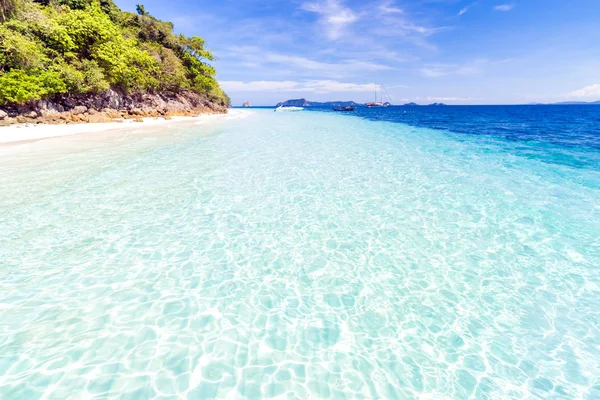 Tropical White Sand Beach Snoekel Point Speed Boat Andaman Sea — Stock Photo, Image