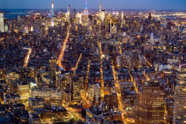 New York 'un orta kasabası, Manhattan' dan şafak vakti Skylines şehir manzarası.