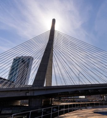 Boston 'daki Boston Zakim Köprüsü MA USA